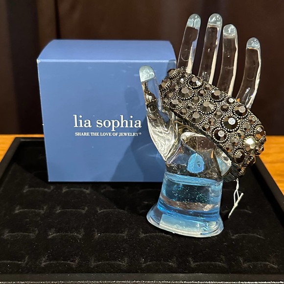 Antique Matt Gold Tone With Cut Crystals Lia Sophia “Twilight” Stretch Bracelet - Picture 7 of 12